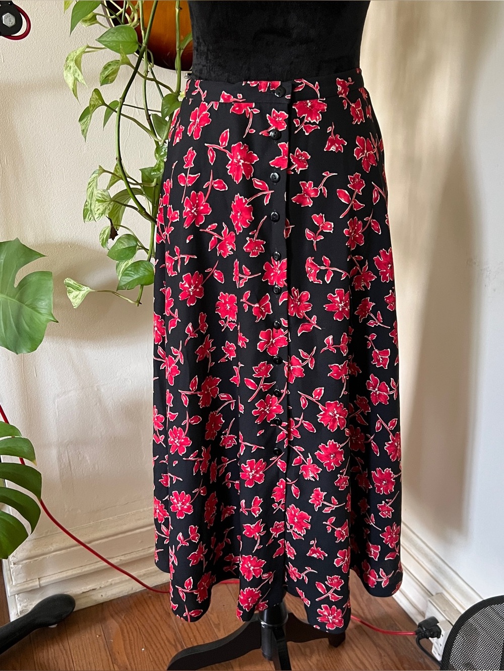 Rena Rowan Vtg 90s Black Red Floral Button Front A Line Skirt Size 10P